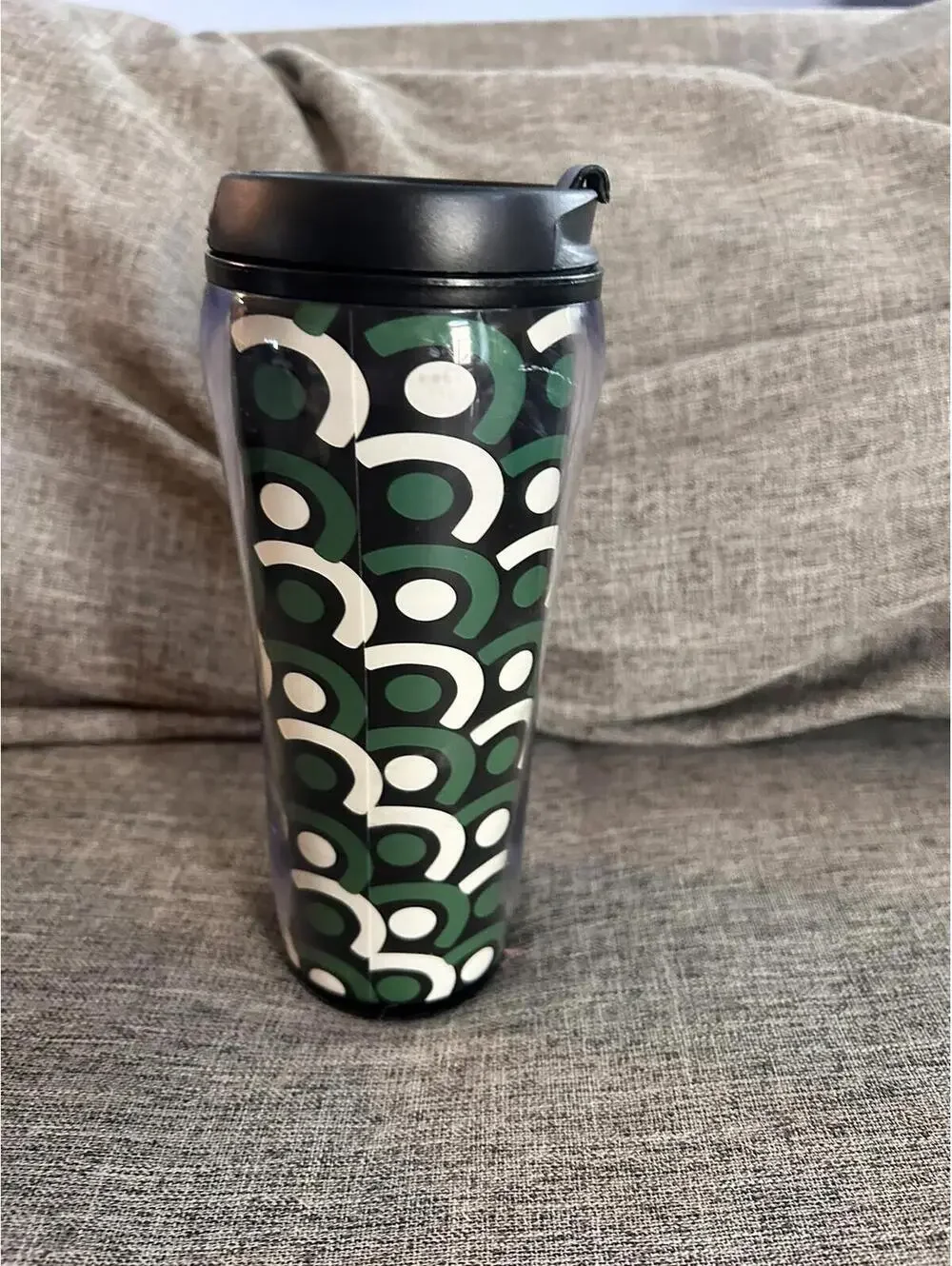Vera Bradley Travel Mug In Imperial Tile 16 oz Flip Top Lid